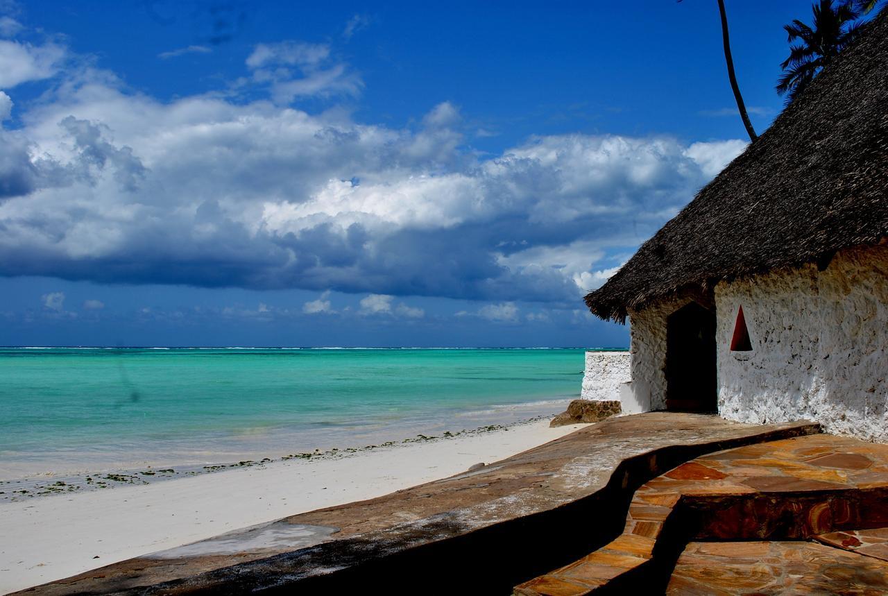 Coral Reef Resort Pwani Mchangani Bagian luar foto